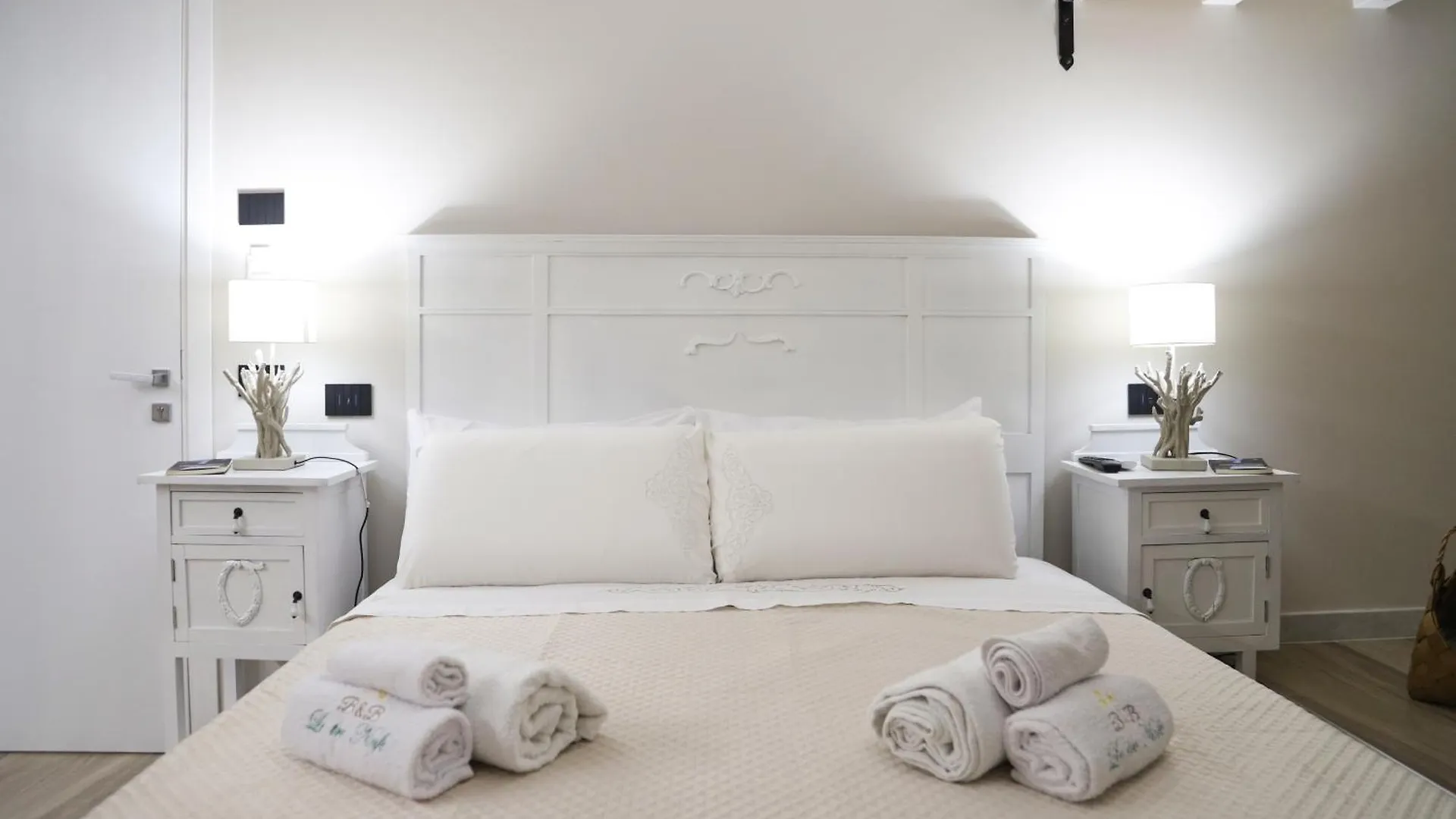 Le Tre Ninfe Cinisi Bed & Breakfast 0*,