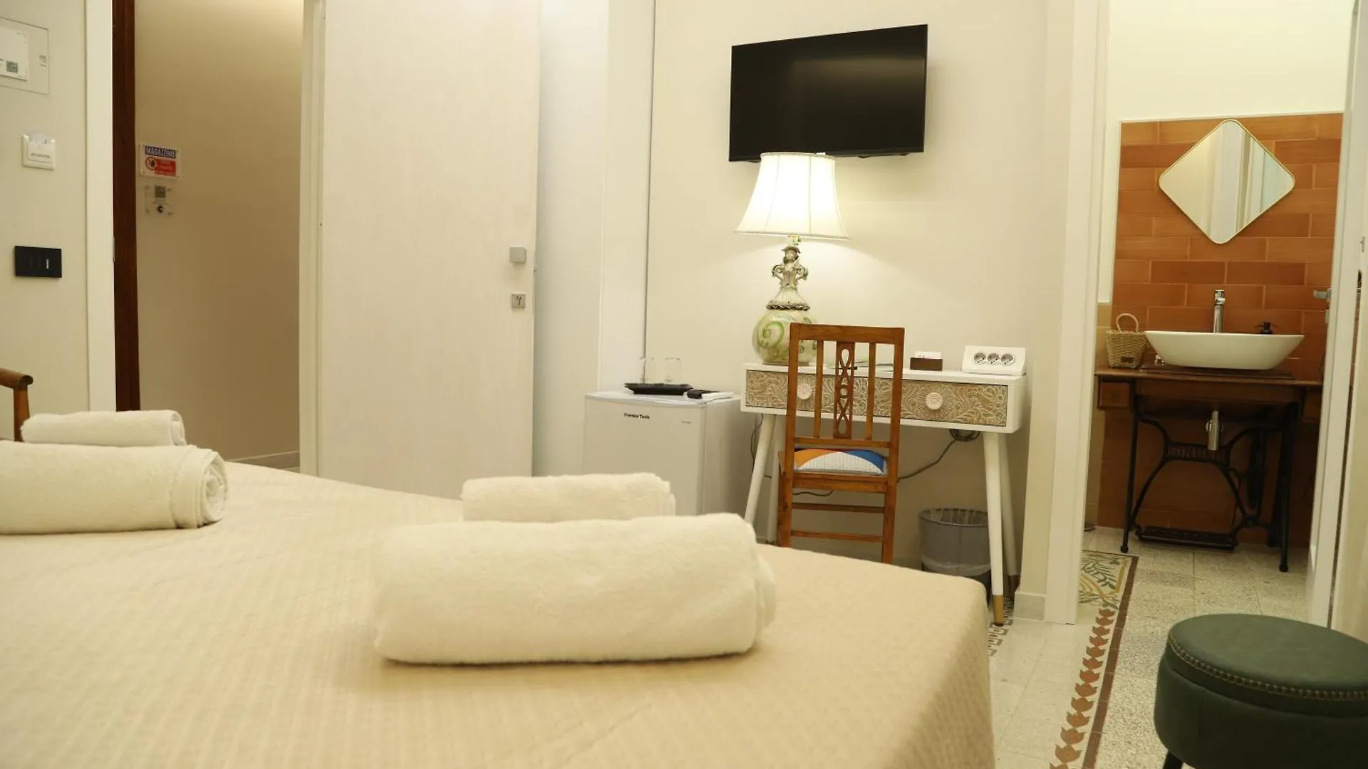 Le Tre Ninfe Cinisi Bed & Breakfast Italy